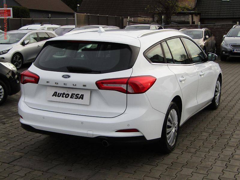 Ford Focus (2020) 1.5 TDCi, ČR, AC, park.čidla - fotka 4 z 21