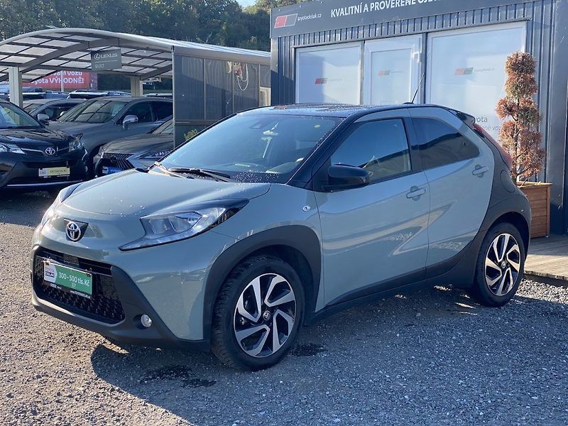 Toyota Aygo 1.0i, ČR, Style, automat - fotka 4 z 13
