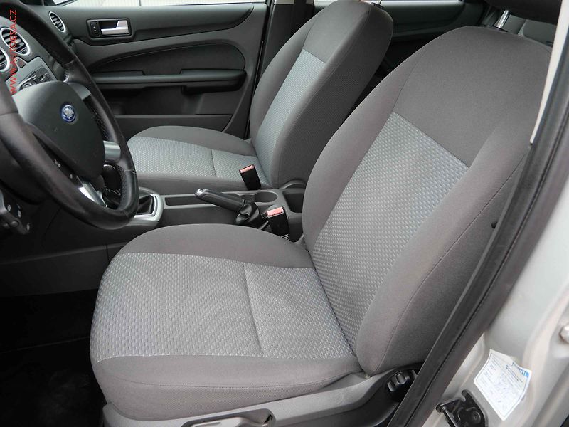 Ford Focus (2007) 1.6i, ČR, servis.kniha - fotka 9 z 15