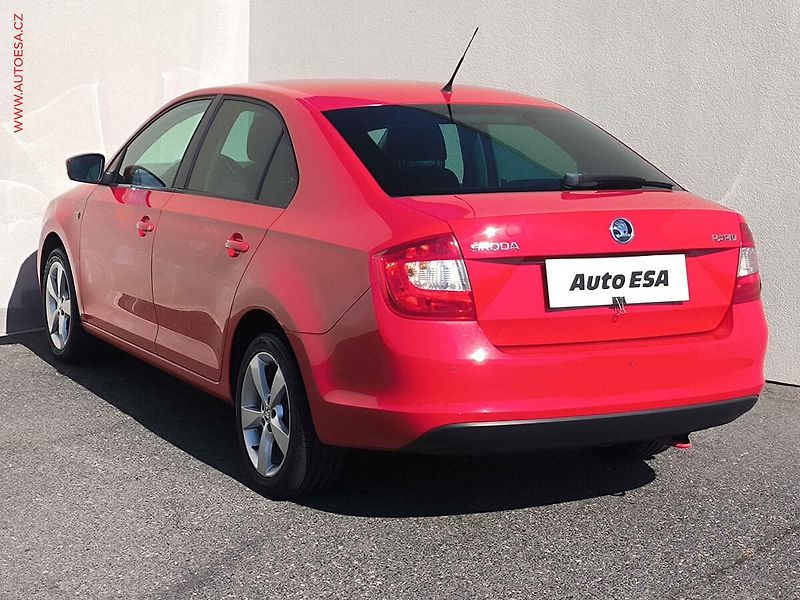 Škoda Rapid (2015) 1.2 TSI, ČR, Elegance, autoAC - fotka 6 z 16