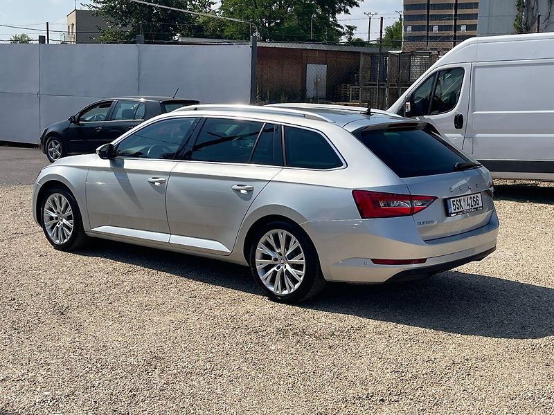 Škoda Superb STYLE 2.0TDi 147kW*4x4*CZ*DSG* - fotka 3 z 37