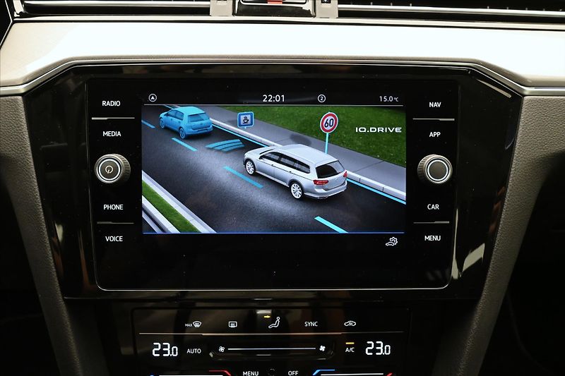 Volkswagen Passat 2,0 TDI 110kW DSG Business Zár - fotka 16 z 25