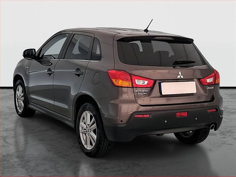 Mitsubishi ASX (2011) 1.8 DI-D MIVEC, 4X4, ČR,1.maj - fotka 4 z 16