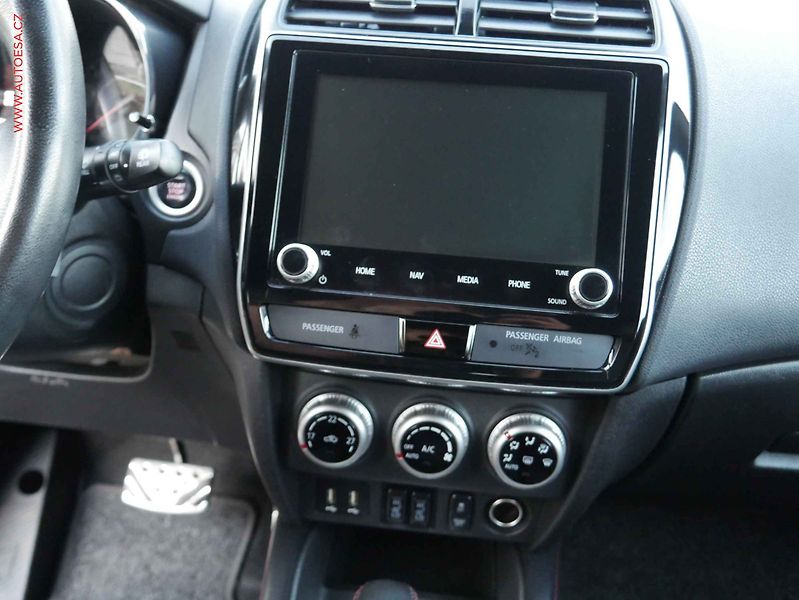 Mitsubishi ASX (2020) 2.0 MiVEC 4x4, AT, LED, navi - fotka 11 z 18
