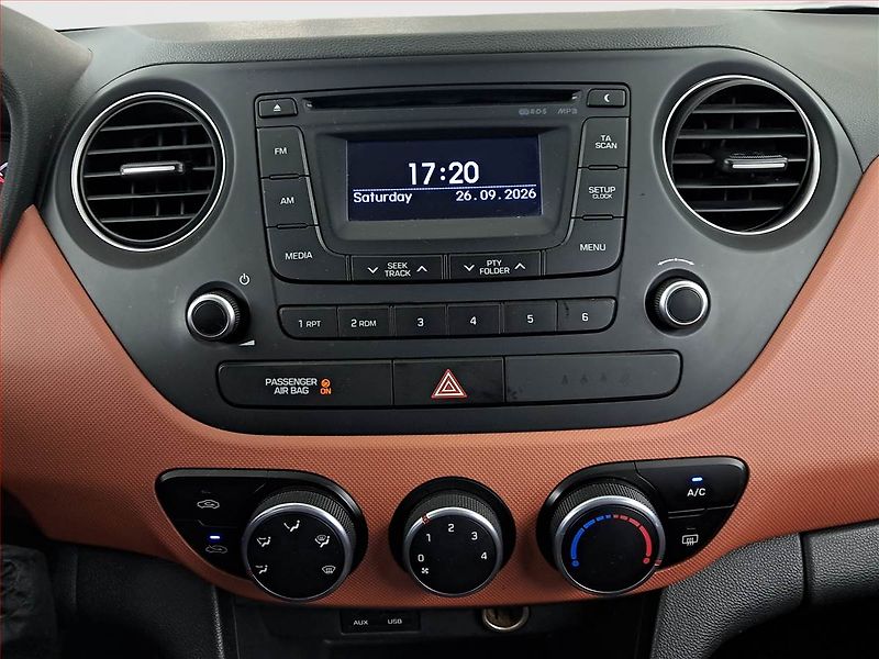 Hyundai i10 (2015) 1.0, ČR,1.maj, Tempomat - fotka 12 z 15