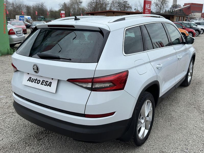 Škoda Kodiaq (2017) 2.0 TDi 4x4, ČR, Style, DSG - fotka 4 z 21
