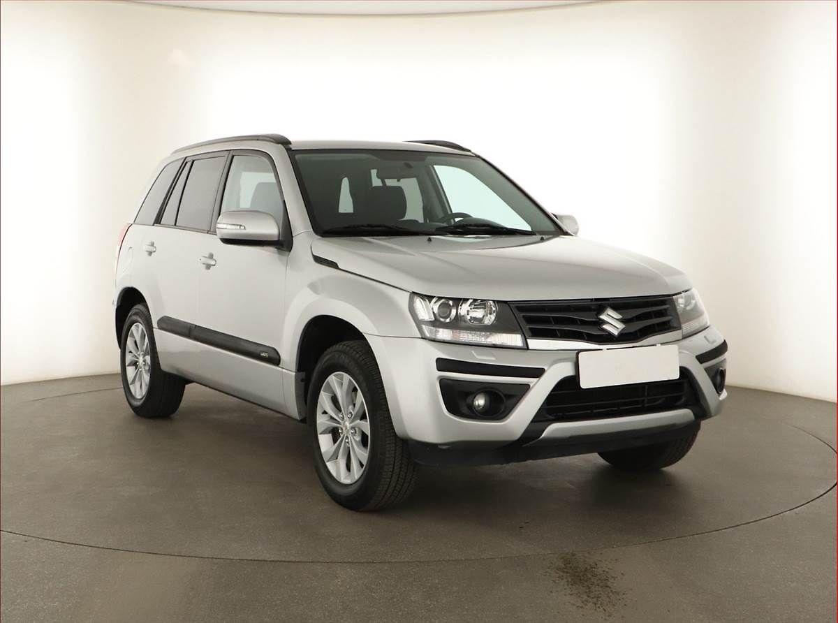 Suzuki Grand Vitara 2.4 VVT, 4X4, ČR,1.maj