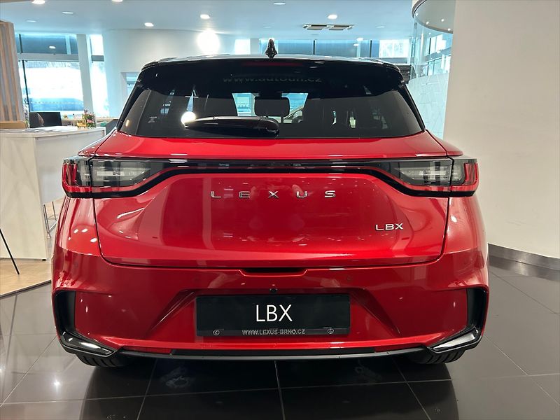 Lexus LBX 1,5   Vibrant Edition Luxury B - fotka 4 z 9