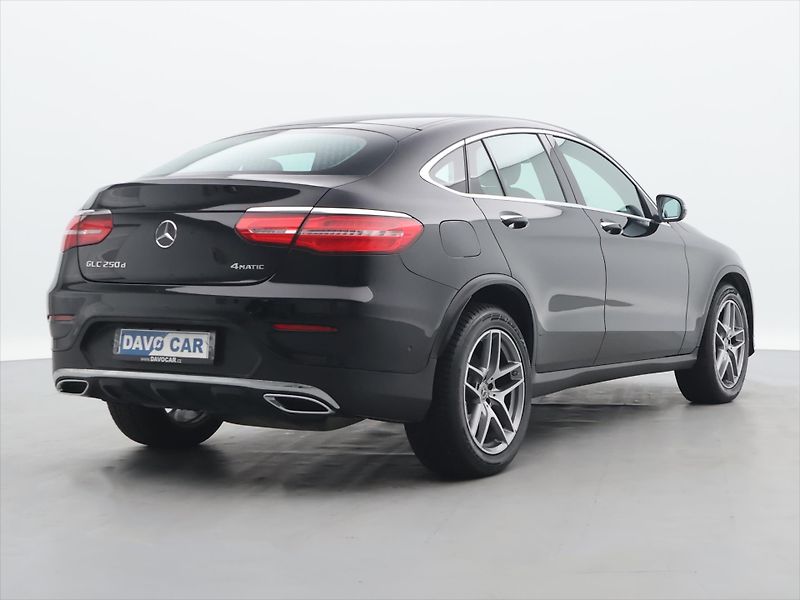 Mercedes-Benz GLC 2,1 250d 150 kw 4MATIC CZ AMG - fotka 7 z 33