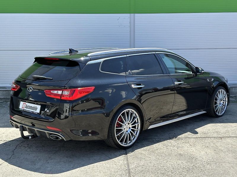 Kia Optima GT 2.0TGDi H-Matic Sportswagon - fotka 4 z 56