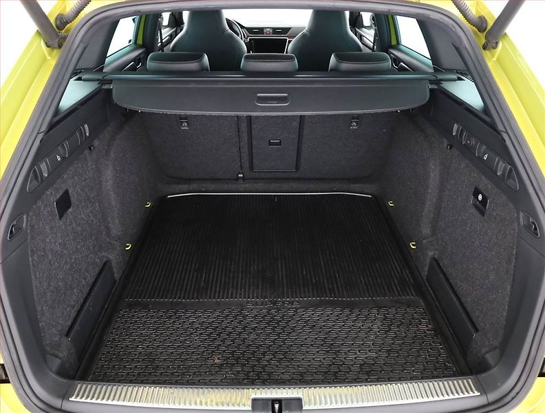 Škoda Superb (2021) Sportline 2.0 TDI - fotka 17 z 18