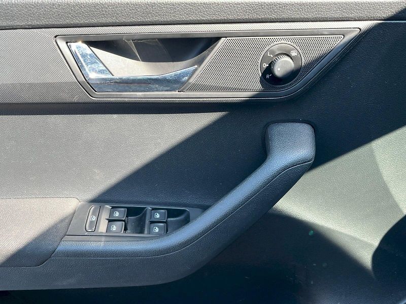 Škoda Fabia (2022) 1.0 TSI 70kW  Tour DSG - fotka 7 z 29
