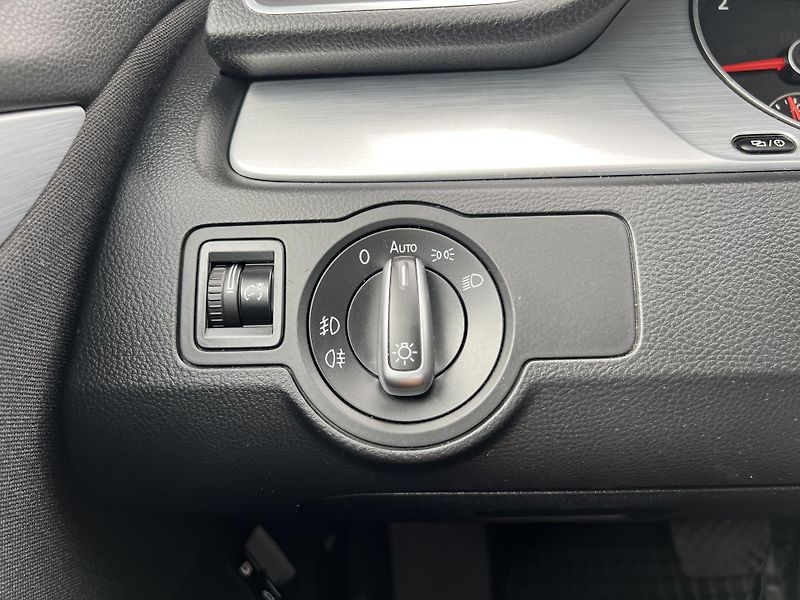 Volkswagen CC 2.0TDI 4x4 DSG PŮVOD ČR odpDPH - fotka 14 z 43