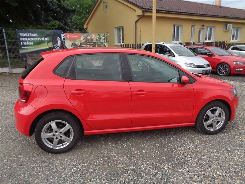 Volkswagen Polo 1,2 - fotka 8 z 19