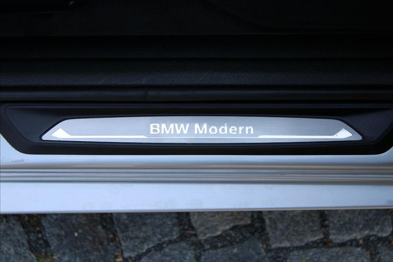 BMW Řada 3 320i GT / xDrive / HUD / 360° - fotka 34 z 49