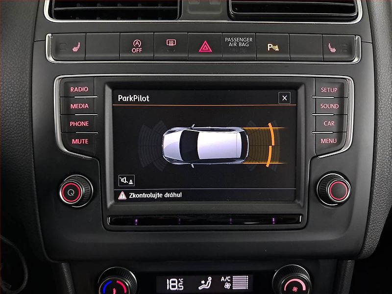 Volkswagen Polo (2015) 1.4 TDI, Tempomat - fotka 19 z 19