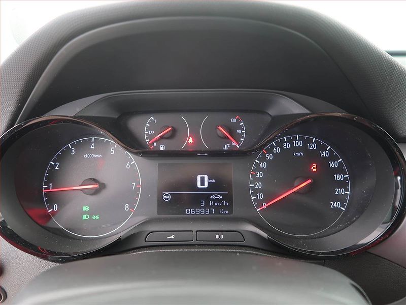 Opel Crossland X (2023) 1.2 Turbo, Serv.kniha - fotka 11 z 14