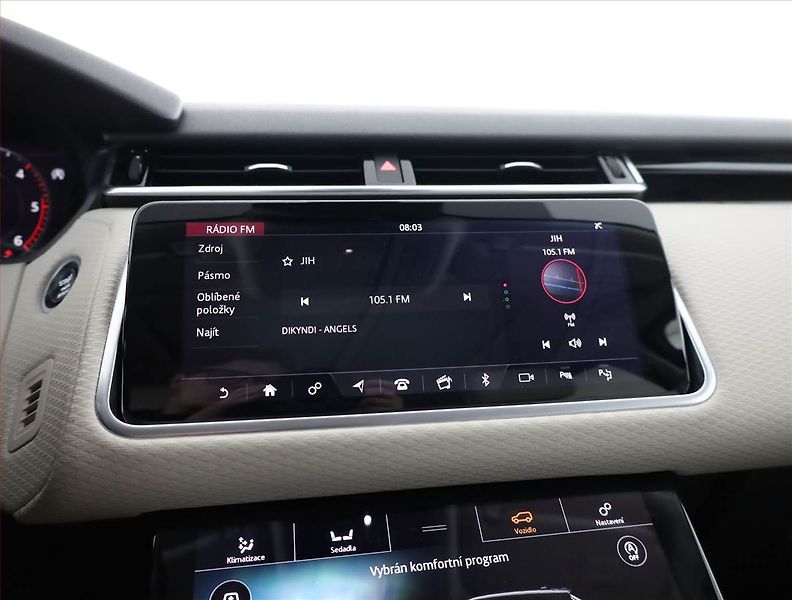 Land Rover Range Rover Velar (2018) D300 - fotka 12 z 23