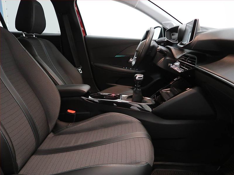 Peugeot 208 (2020) Allure 1.2 PureTech - fotka 9 z 12