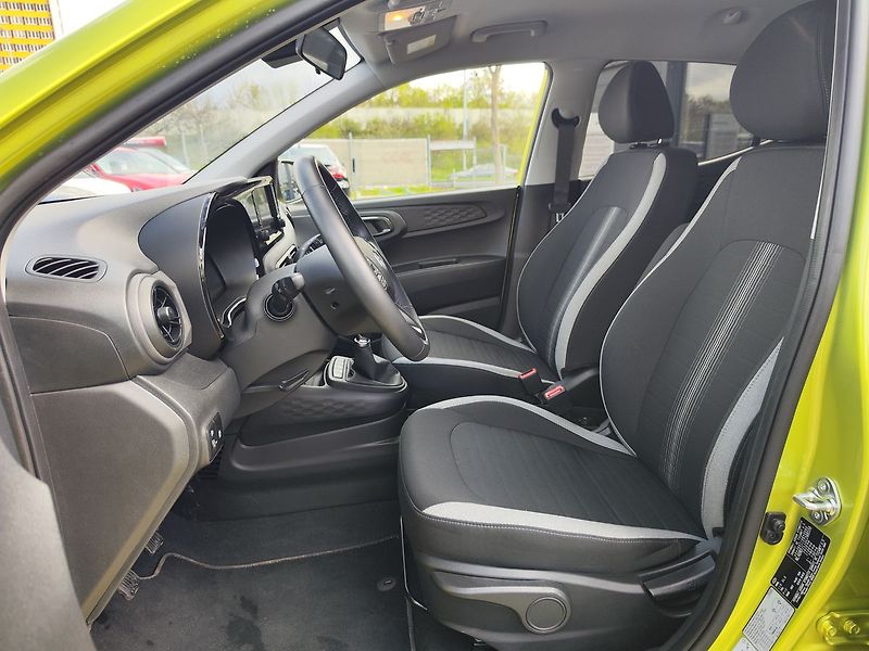 Hyundai i10 1.0i/46kW Smart 15 - fotka 12 z 28