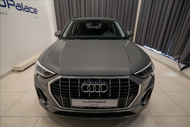 Audi Q3 1,5 35 TFSI S-LINE NAVI VÝHŘEV - fotka 2 z 37