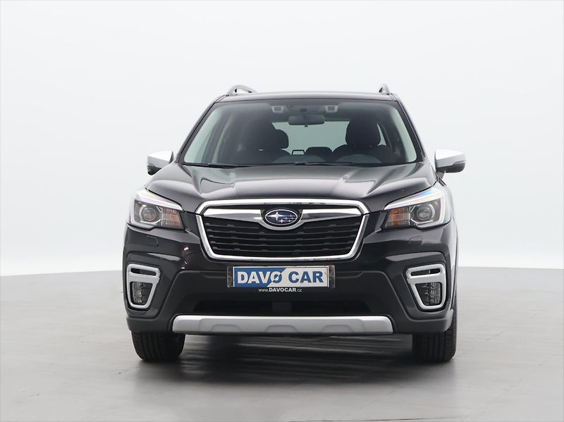 Subaru Forester 2,0 e-Boxer 110kW Comfort CZ - fotka 2 z 38