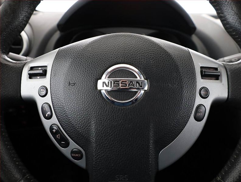 Nissan Qashqai (2008) 2.0 dCi, 4X4, Automat, Navi - fotka 8 z 20
