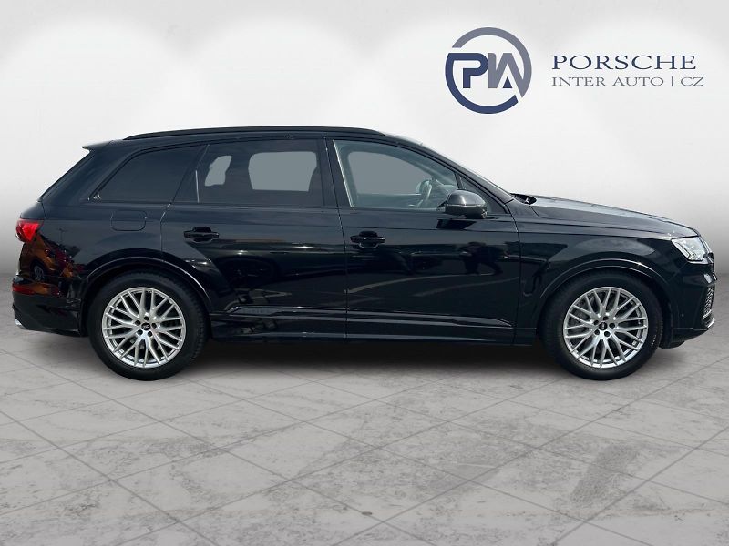 Audi SQ7 4.0TDi 320kW quattro - fotka 7 z 24