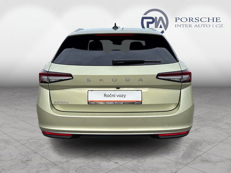 Škoda Superb 2,0 TSI 150 kW L&K DSG - fotka 7 z 30