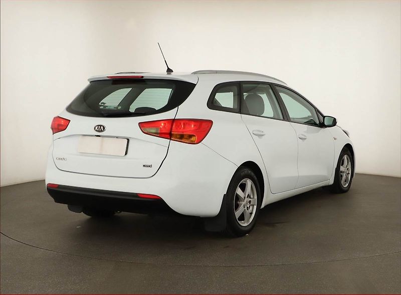 Kia Ceed (2012) 1.4 CRDi, nová STK - fotka 5 z 13