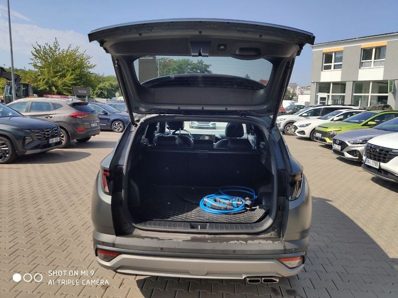 Hyundai Tucson 25 1,6 TGDI PH 4WD AT E 20 PR - fotka 5 z 9