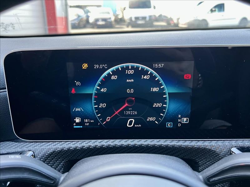 Mercedes-Benz CLA 180d SB LED NAVI  záruka - fotka 24 z 53