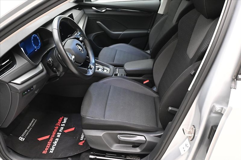 Škoda Octavia 2,0 TDI 110 kW DSG 4x4 Ambitio - fotka 13 z 30