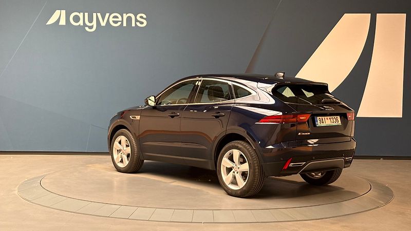 Jaguar E-Pace 2.0 P200 Auto 4WD SE - fotka 3 z 4