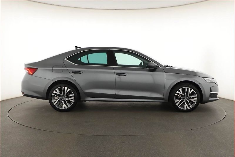 Škoda Octavia (2025) 2.0 TDI, TOP SELECTION - fotka 6 z 20