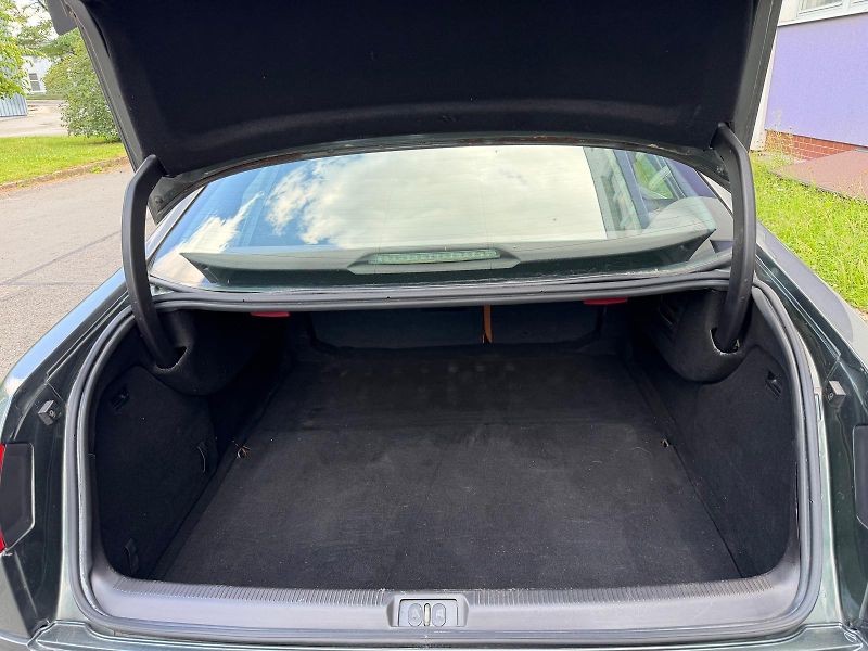 Peugeot 607 2,7 HDI V6 - fotka 14 z 26