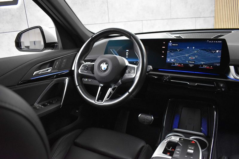BMW X1 xDrive23d ///M*TAŽNÉ*KESSY* - fotka 10 z 49
