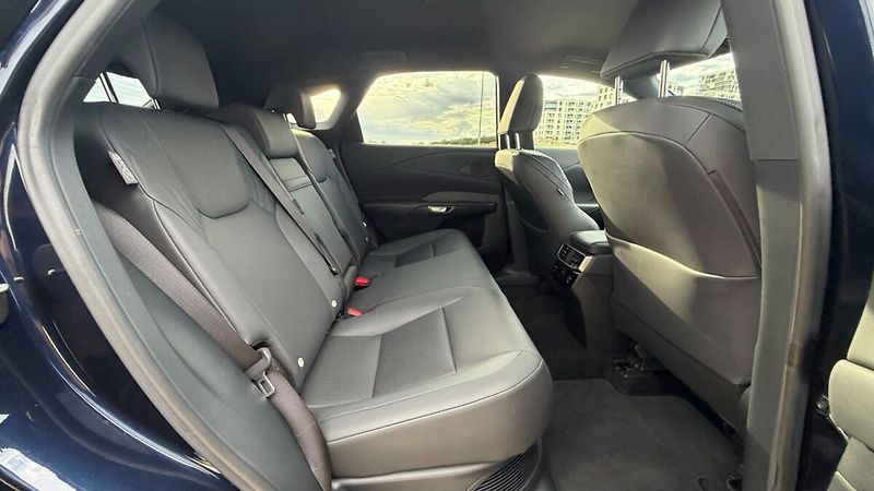 Lexus RX 350h 350H 2,5 HEV COMFORT TOP - fotka 19 z 27