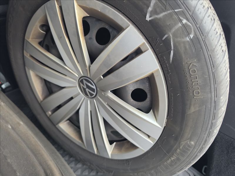 Volkswagen Touran 1,4 TSi 110KW DSG Highline 7MÍ - fotka 33 z 50