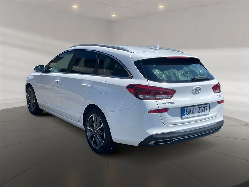 Hyundai i30 1,5 T-GDI Style AT - fotka 4 z 11