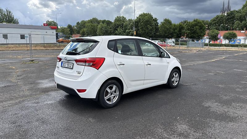 Hyundai ix20 (2013) 1,4CRDi TRIKOLOR - fotka 4 z 17