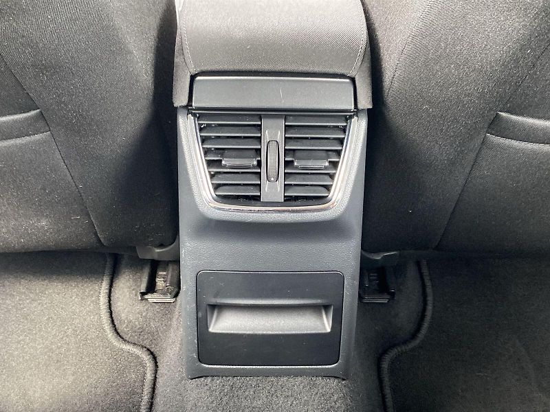 Škoda Octavia (2016) 2.0 TDI Elegance - fotka 25 z 31