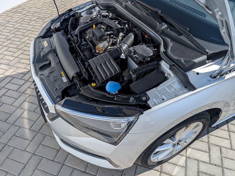 Škoda Scala (2022) 1,0 TSI / 81 kW DSG Style Extr - fotka 13 z 30