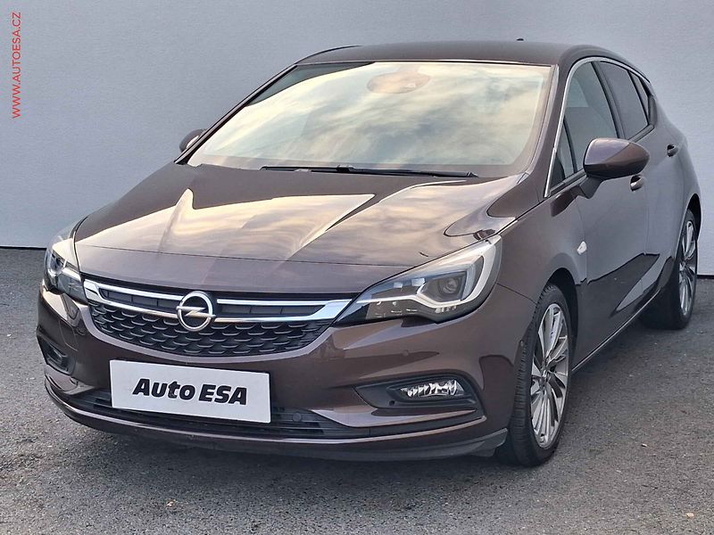 Opel Astra (2015) 1.4T, Innovation, LED, navi - fotka 3 z 19
