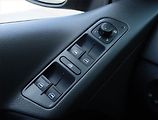 Volkswagen Tiguan (2010) 2.0 TDI, 4X4, Serv.kniha - náhled 16