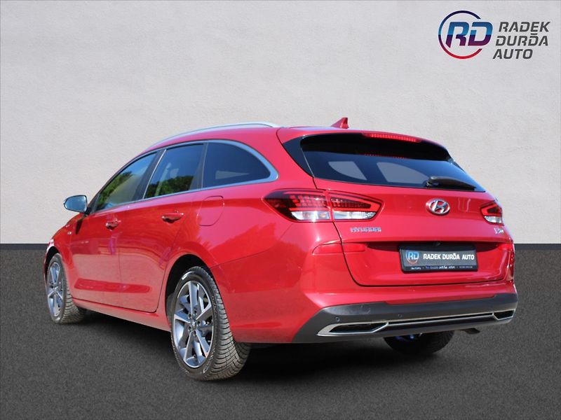 Hyundai i30 1,5 TGDI  1MAJ,AT,STYLE,ZÁRUKA - fotka 7 z 31