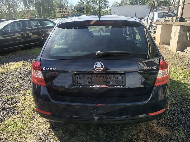 Škoda Rapid 1.2 TSI Spaceback Active 66kw - fotka 4 z 19