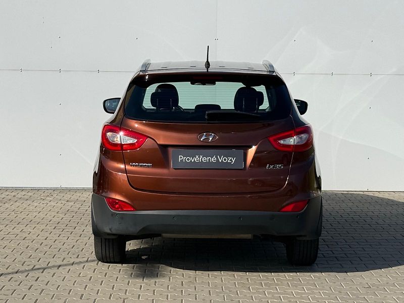 Hyundai ix35 1.6 GDi 99kW - fotka 9 z 26