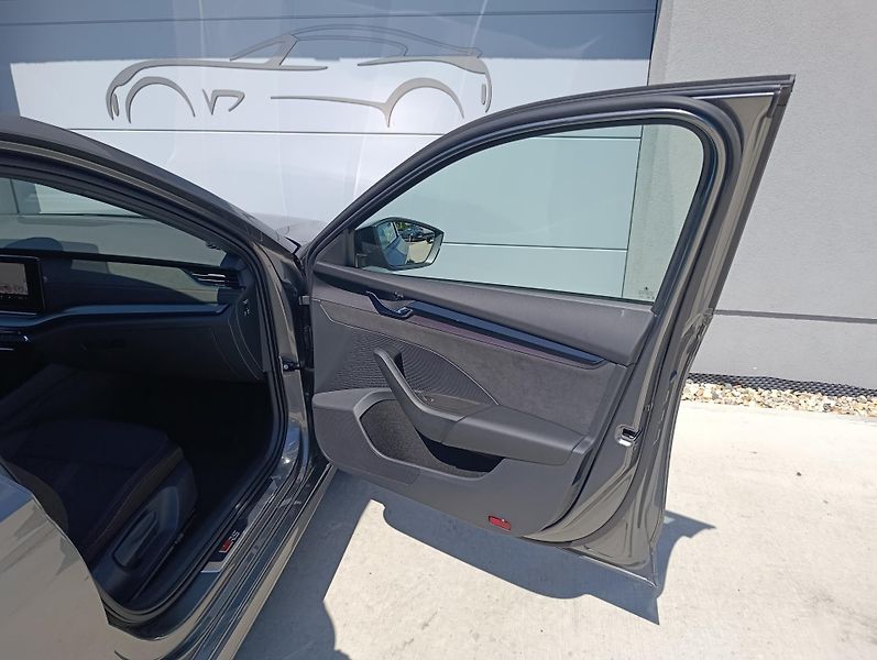 Škoda Octavia RS 2.0TSI 180kW ČR 1.MAJ DPH - fotka 27 z 31