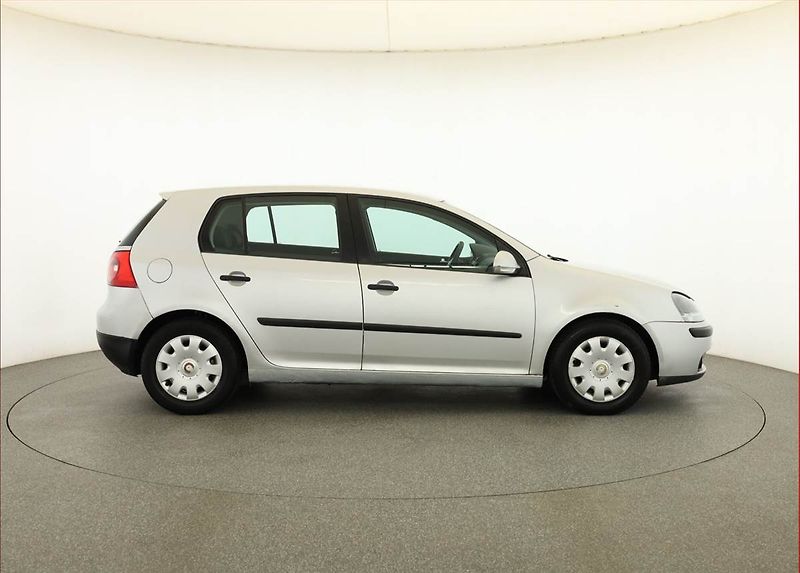 Volkswagen Golf (2003) 1.4 16V, Serv.kniha, nová STK - fotka 6 z 12